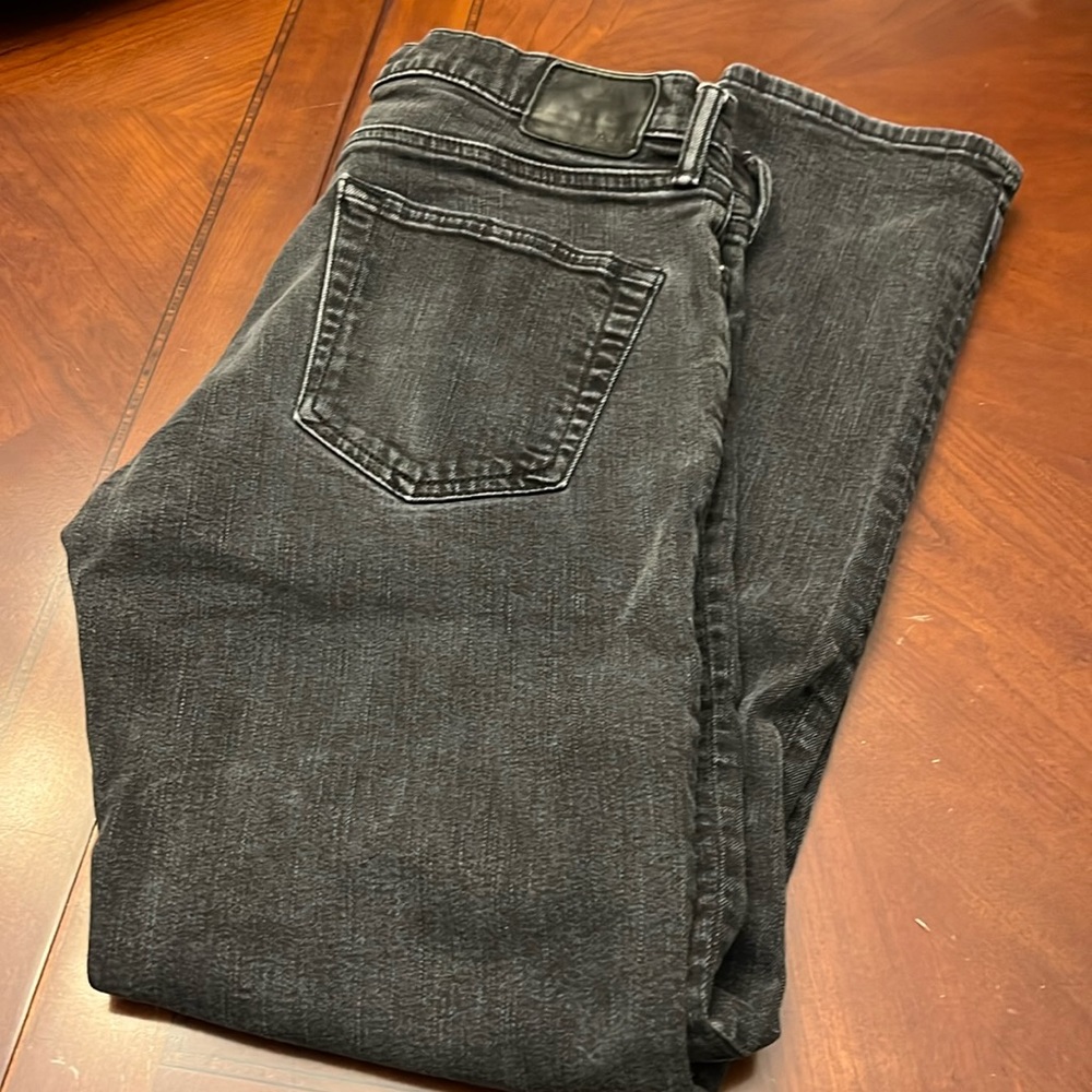 A & F black denim 31x32